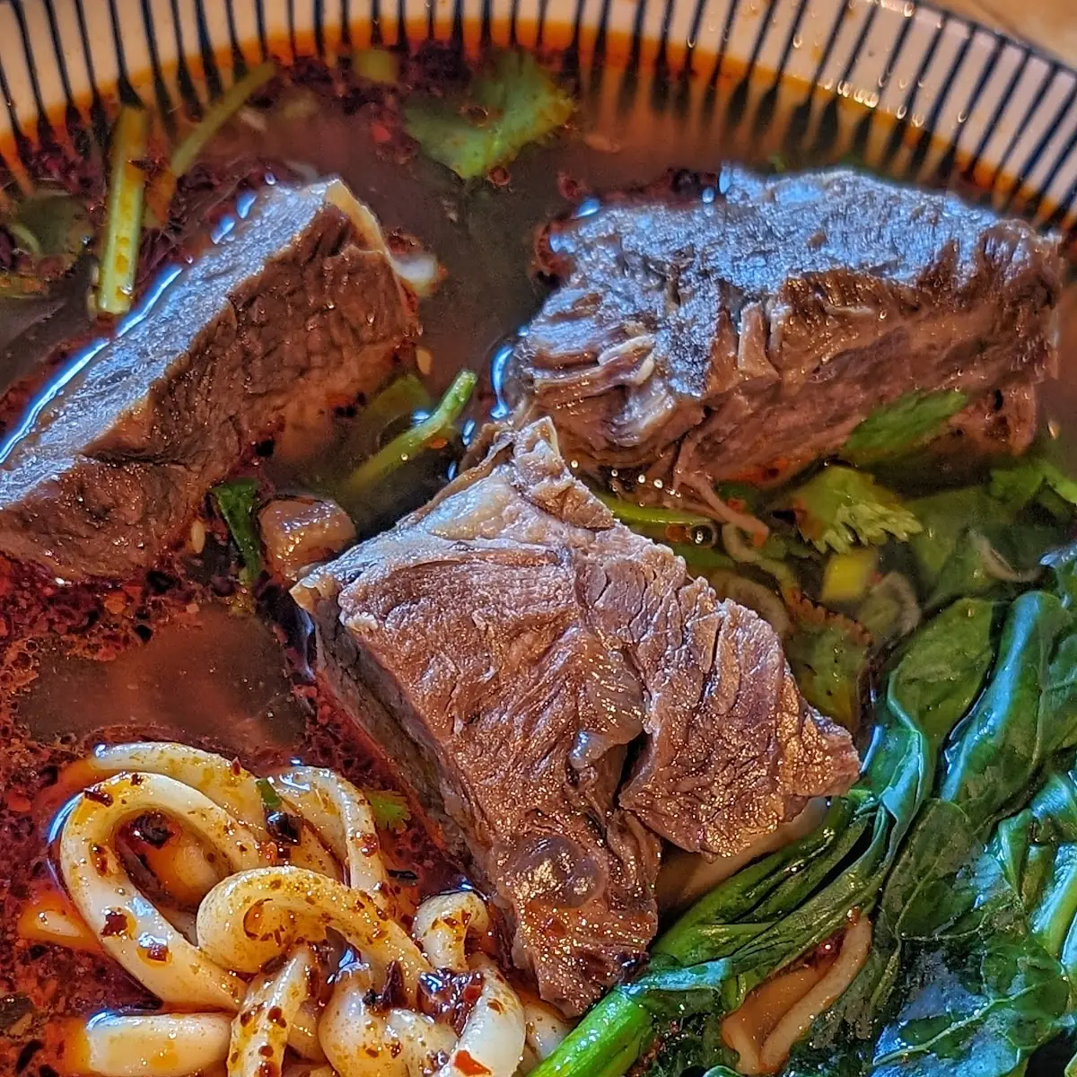stewed beef noodle 牛肉面